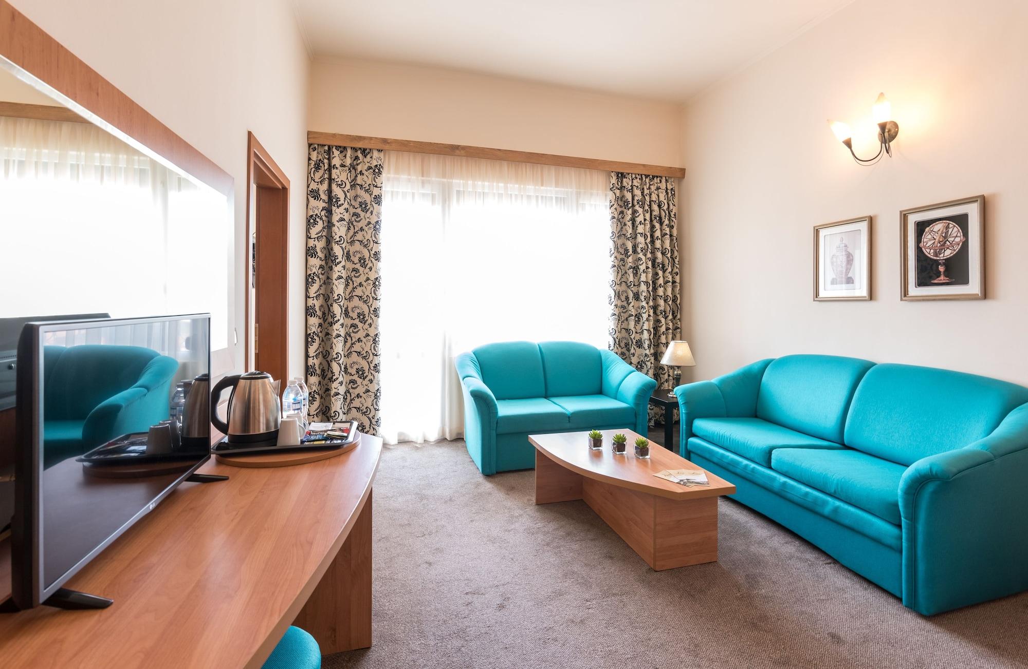 Lotus Family Hotel - Free Parking ซันนีบีช ภายนอก รูปภาพ